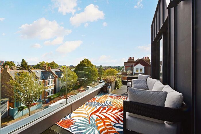 3 Bedroom Flat For Sale In Essex Park Mews, London, W3