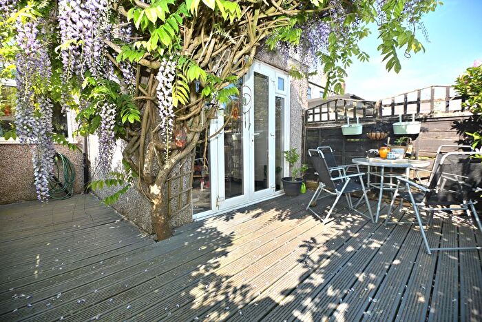 2 Bedroom Terraced House For Sale In Chorley Road, Westhoughton, Bolton, Lancashire, BL5