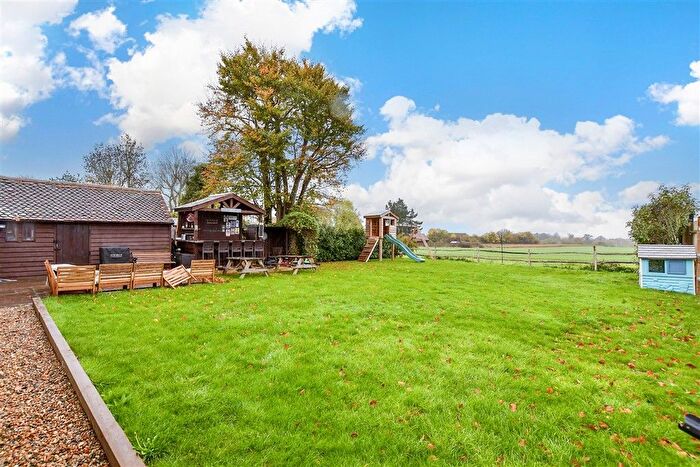 5 Bedroom Semi-Detached House For Sale In Linton Hill, Linton, Maidstone, Kent, ME17