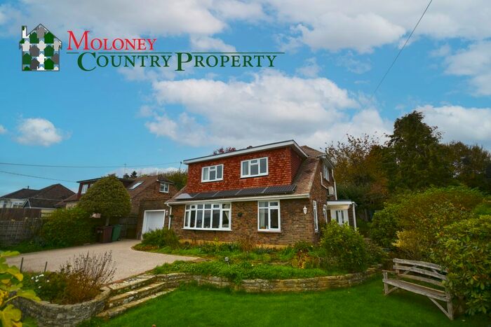 3 Bedroom Property For Sale In New Road, Northiam, Rye, TN31