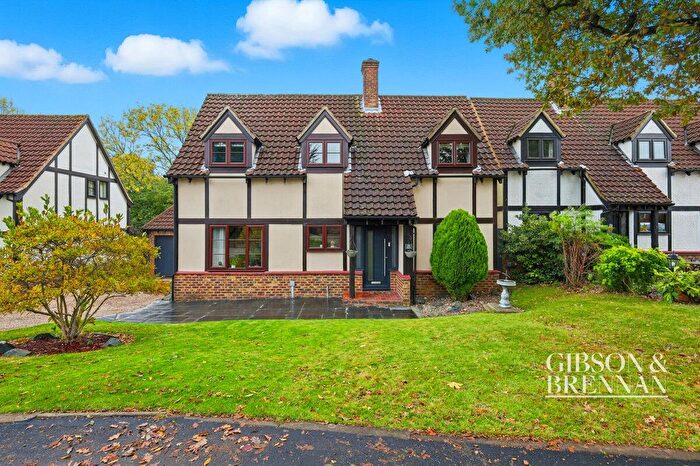 4 Bedroom Detached House For Sale In The Firle, Basildon, SS16