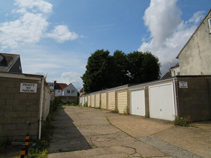 Garage / Parking To Rent In Highfield Road, Salisbury, SP2