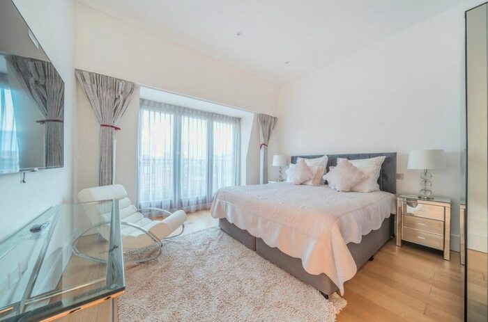 4 Bedroom Town House To Rent In Greenwich High Road, London, SE10