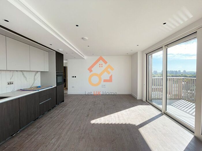 2 Bedroom Flat To Rent In Oval Village, Gasholder Place, SE11