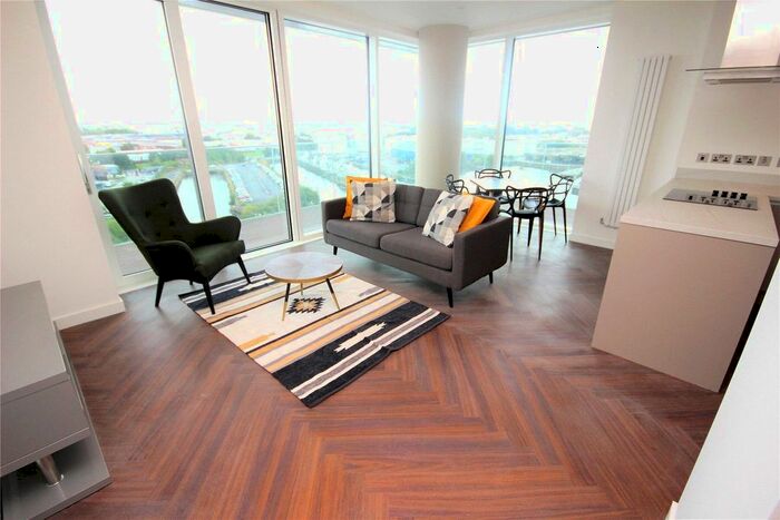 2 Bedroom Flat To Rent In Blue, Media City Uk, Salford, M50