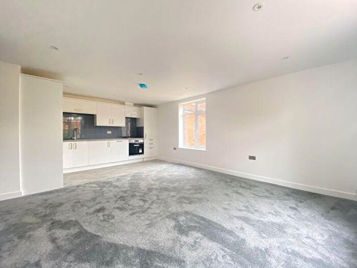 1 Bedroom Flat To Rent In Knowle Lane, Cranleigh, GU6