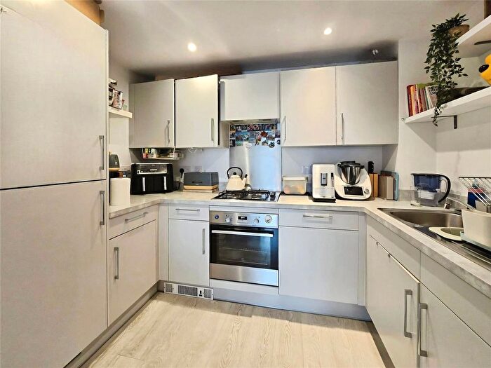 2 Bedroom Flat For Sale In Webster Close, Bracknell, Berkshire, RG12