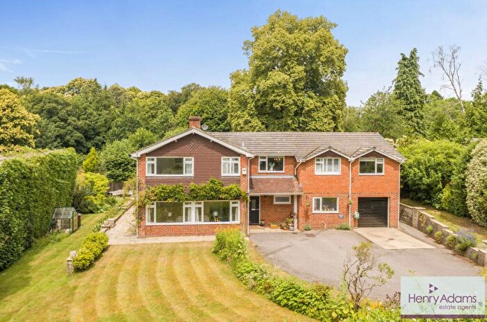 5 Bedroom Detached House For Sale In Hill Brow, Liss, GU33