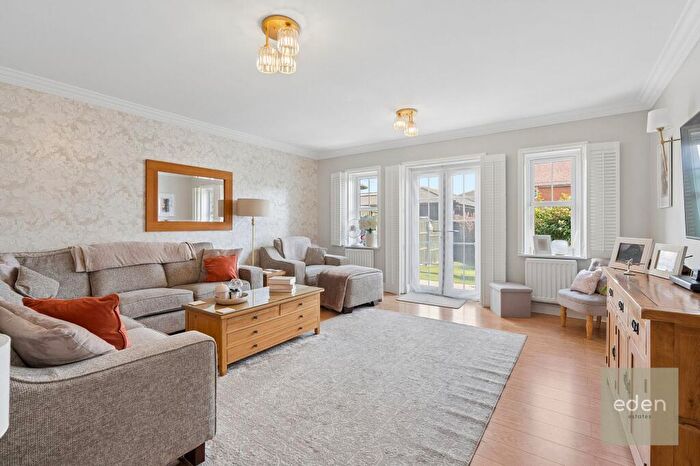 5 Bedroom Terraced House For Sale In Cardinal Walk, Kings Hill, ME19