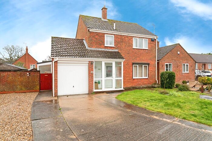 3 Bedroom Detached House For Sale In Searle Close, Fakenham, NR21