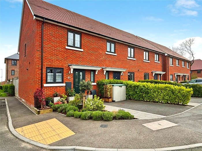 2 Bedroom End Of Terrace House For Sale In Wallers Road, Deal, Kent, CT14