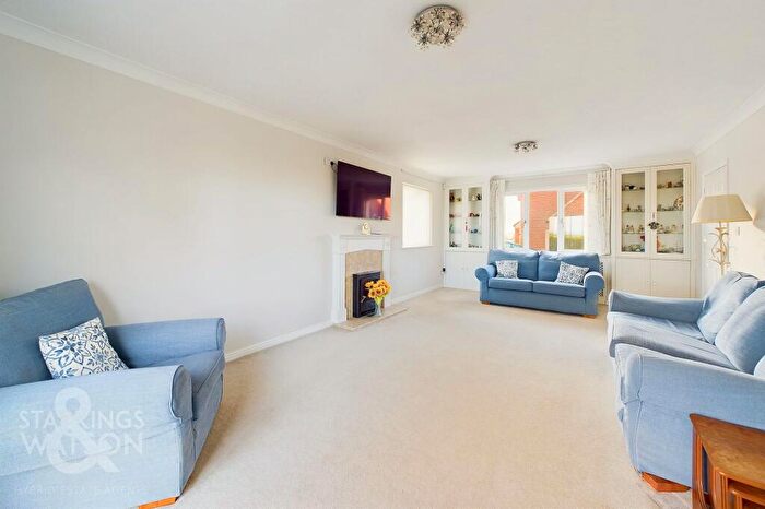 4 Bedroom Detached House For Sale In Broadland Views, Burnt House Road, Cantley, NR13
