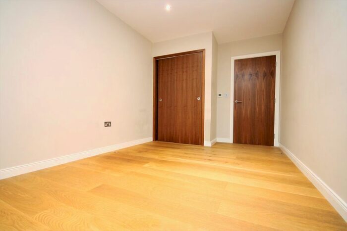 2 Bedroom Flat To Rent In East Barnet Road, Barnet, EN4