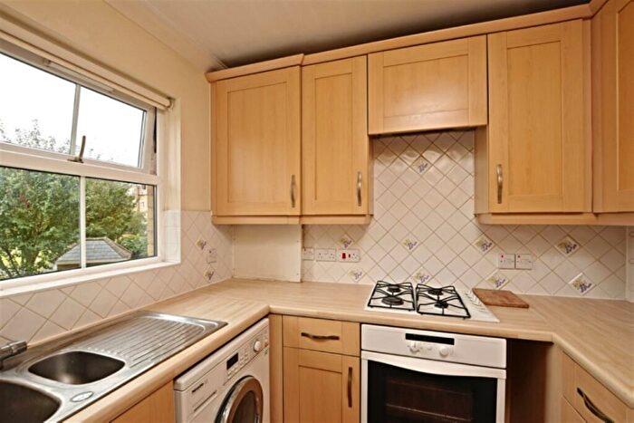 2 Bedroom Apartment To Rent In Venneit Close, Oxford, Oxfordshire, OX1