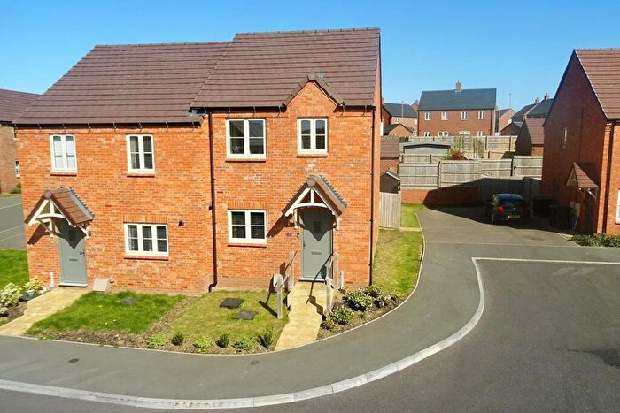 2 Bedroom Semi-Detached House For Sale In Copse Close, Lutterworth, LE17