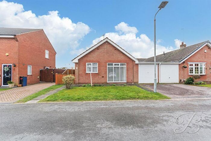 3 Bedroom Semi-Detached Bungalow For Sale In Forest Close, NG21