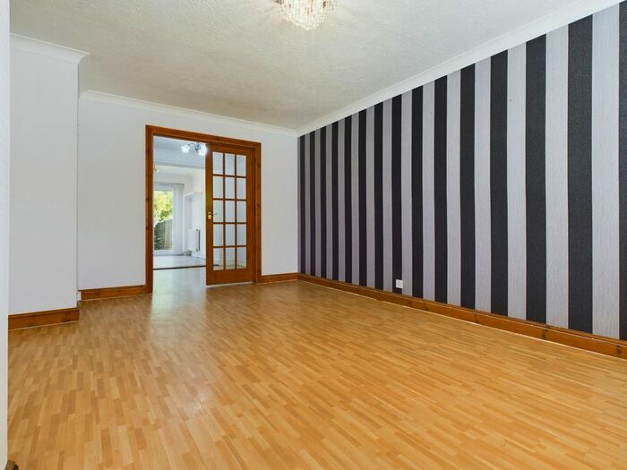 3 Bedroom Terraced House To Rent In Porter Road, Brighton Hill, Basingstoke, RG22