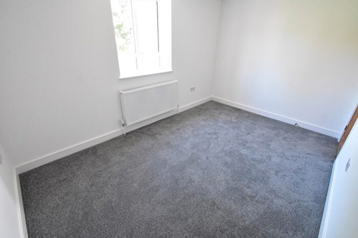 2 Bedroom Semi-Detached House For Sale In Blockers Court, Kingham Way, Luton, Bedfordshire, LU2