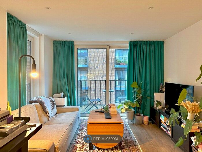 1 Bedroom Flat To Rent In Whiting Way, London, SE16