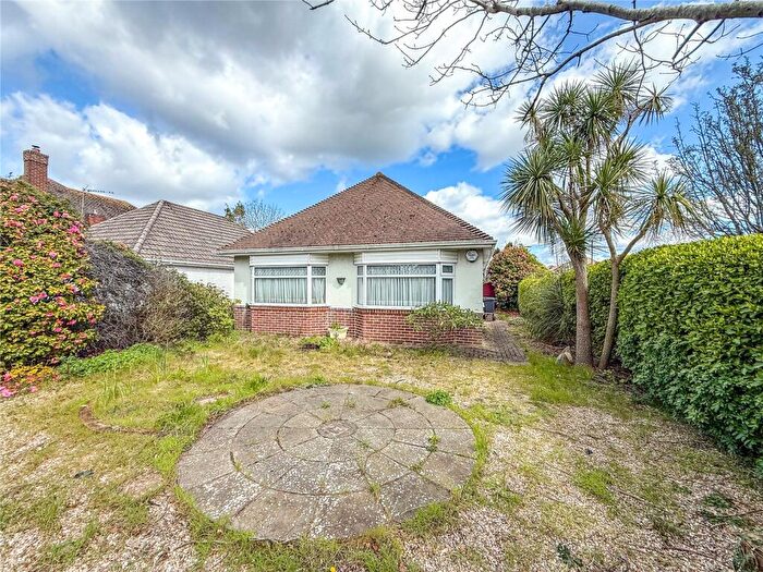 3 Bedroom Bungalow For Sale In Flambard Avenue, Christchurch, Dorset, BH23