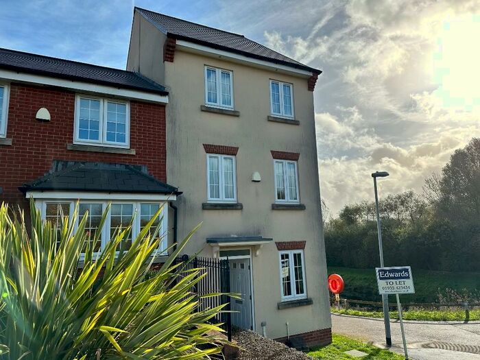 3 Bedroom Town House To Rent In Nelson Way, Yeovil, BA21