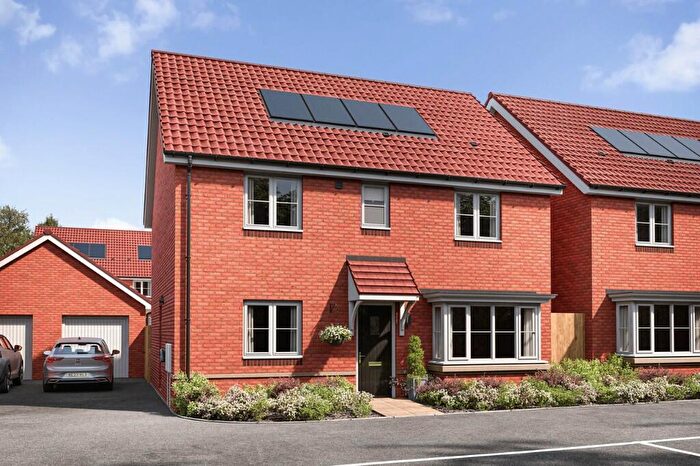 4 Bedroom Detached House For Sale In Halstead Road, Kirby Cross, Frinton-on-Sea, CO13