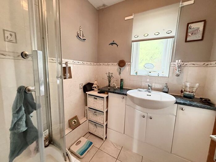 3 Bedroom End Terrace House For Sale In Culdrose Close, Plymouth, PL5