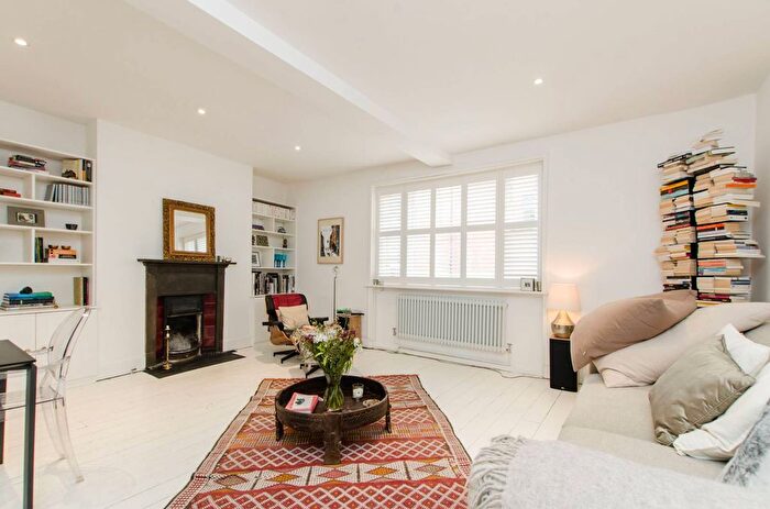 2 Bedroom Flat To Rent In Cheshire Street, Brick Lane, London, E2