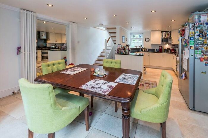 3 Bedroom Semi-Detached House To Rent In Brendon Street, London, W1H