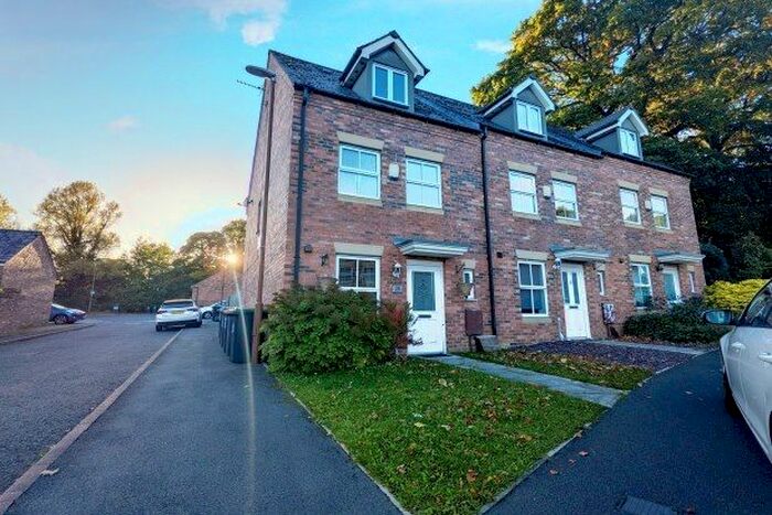 3 Bedroom Town House To Rent In Old Dryburn Way, Durham, DH1