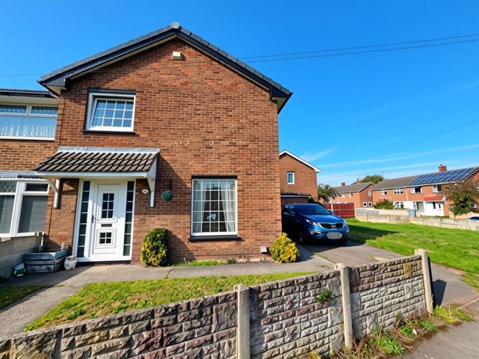 3 Bedroom Semi-Detached House For Sale In Petersmith Drive, New Ollerton, Newark, NG22
