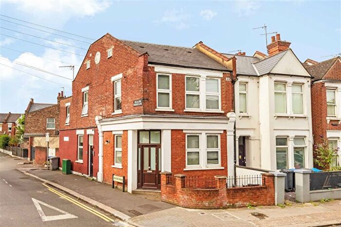 2 Bedroom Flat To Rent In Chapter Road, Willesden Green, NW2