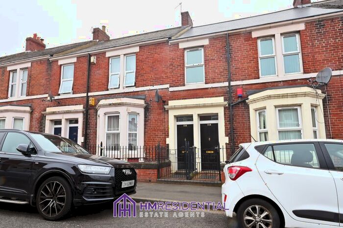 3 Bedroom Flat To Rent In Wingrove Gardens, Fenham, Newcastle Upon Tyne, NE4