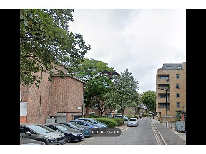 4 Bedroom Flat To Rent In Evelyn Court, London, N1
