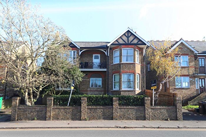 5 Bedroom Detached House For Sale In Cowley Road, Uxbridge, UB8