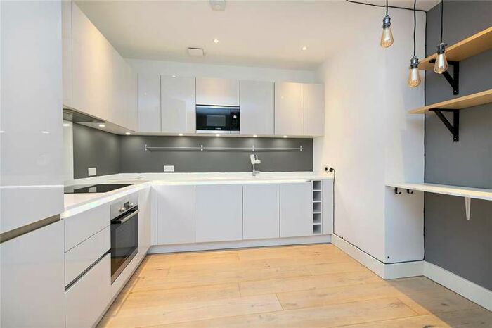 2 Bedroom Flat To Rent In Bardolph Road, Richmond, TW9