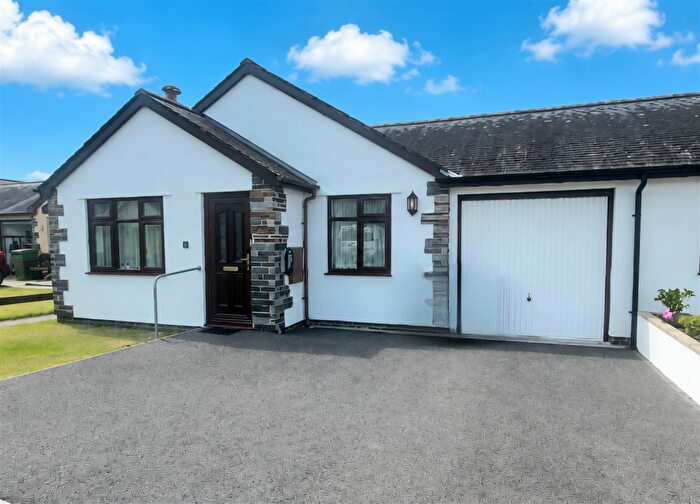 2 Bedroom Semi-Detached Bungalow For Sale In Ystad Castell Morfa, Harlech, LL46