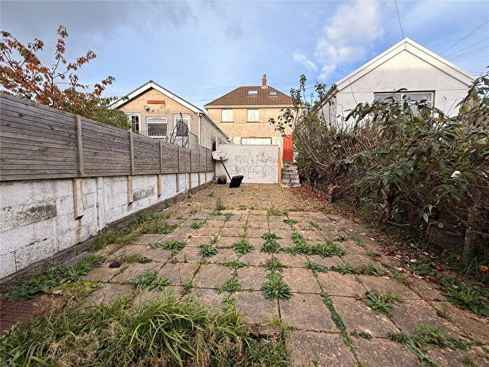 3 Bedroom Terraced House For Sale In Tycoch Road, Sketty, Swansea, SA2