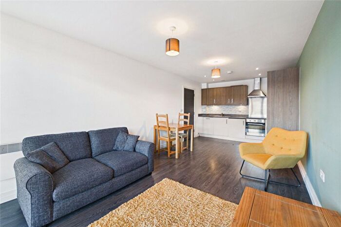 2 Bedroom Flat To Rent In Warstone Lane, Birmingham, B18