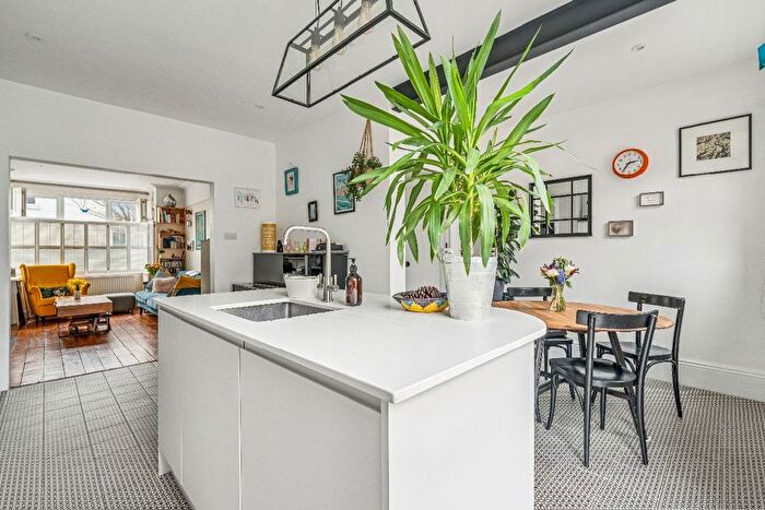 4 Bedroom Terraced House For Sale In Treen Avenue, Barnes, SW13