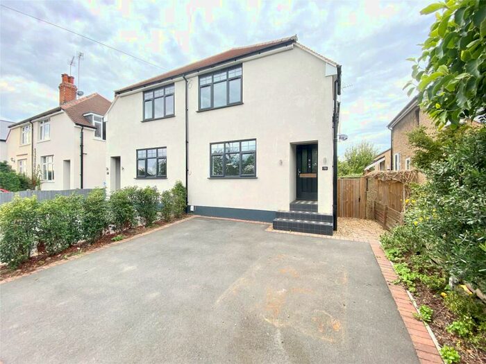 3 Bedroom Semi-Detached House To Rent In Blackamoor Lane, Maidenhead, Bedrkshire, SL6