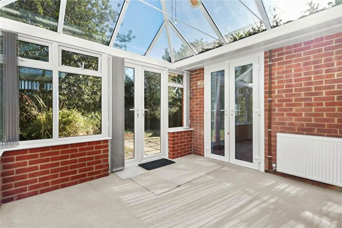 2 Bedroom Bungalow For Sale In Cacklebury Close, Hailsham, East Sussex, BN27