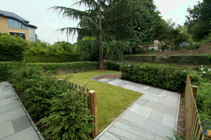 1 Bedroom Flat To Rent In Castle Hill, SL6