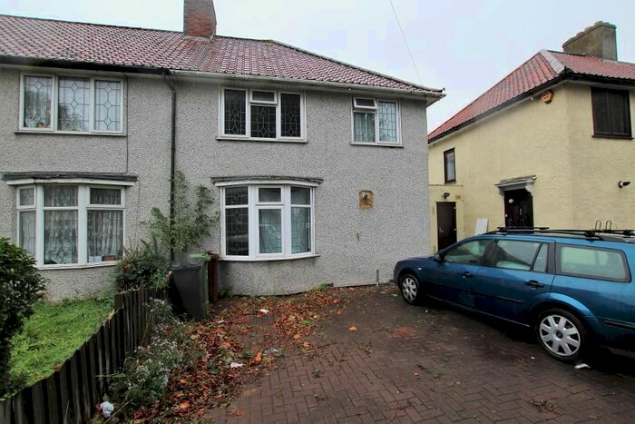 3 Bedroom End Of Terrace House To Rent In Oxlow Lane, Dagenham, Essex, RM10