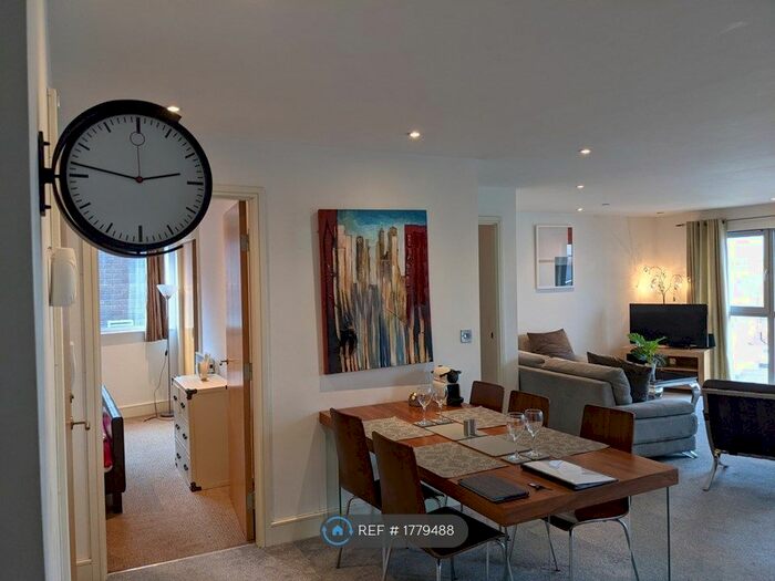 2 Bedroom Flat To Rent In Talbot Street, Nottingham, NG1