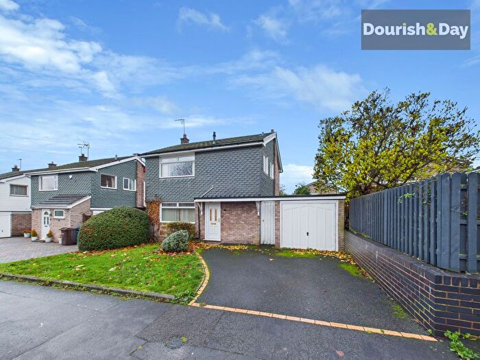 3 Bedroom Detached House For Sale In Heath Drive, Stafford, ST16