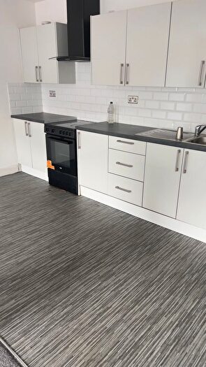 2 Bedroom Flat To Rent In Wigan Road, Bolton, BL3