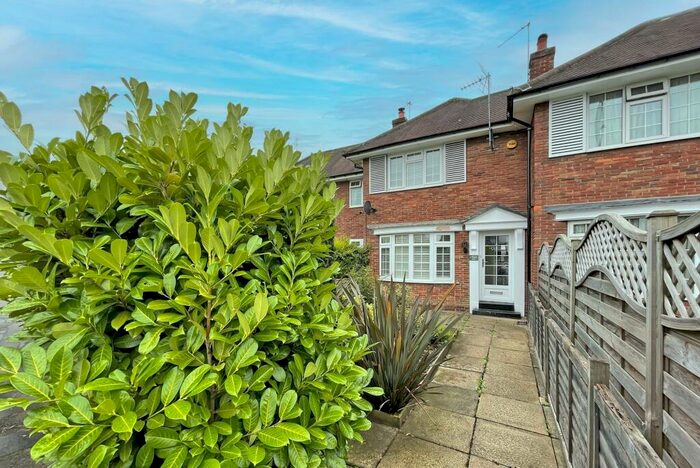 2 Bedroom Mews To Rent In Leeds Road, Harrogate, HG2