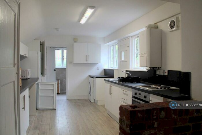 4 Bedroom Terraced House To Rent In St. Dunstans Street, Canterbury, CT2