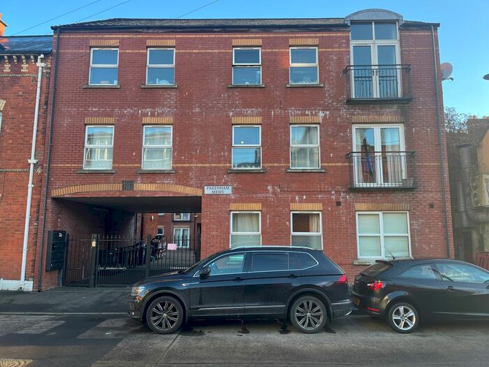 4 Bedroom Flat To Rent In Pakenham Mews, Belfast, BT7